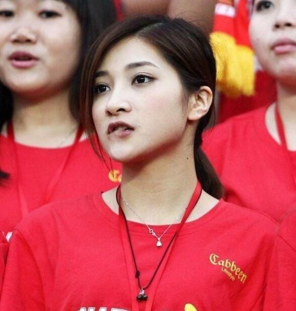 兼职生酒吧